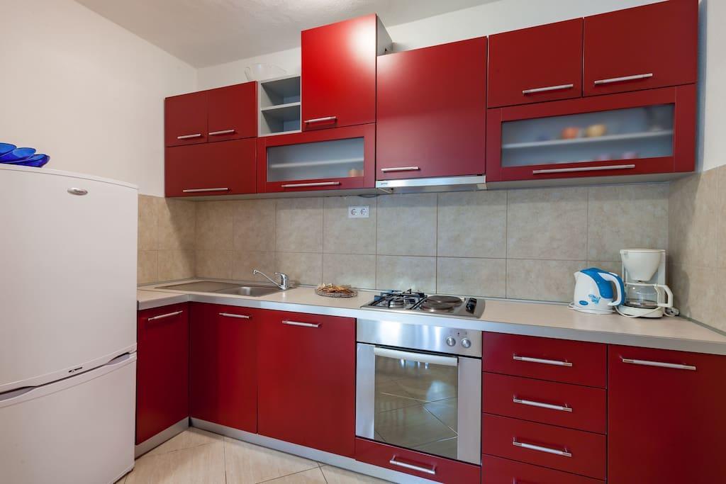 Apartmani Sanja Suta Podstrana Exterior photo