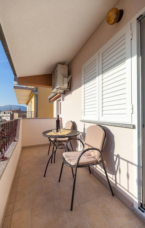 Apartmani Sanja Suta Podstrana Exterior photo